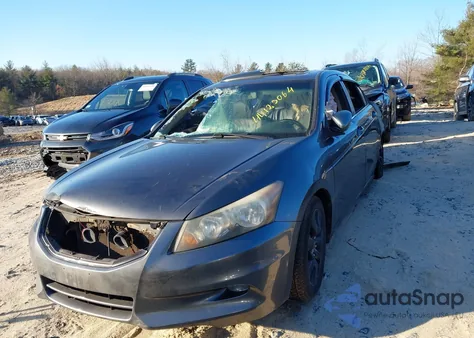 2010 Honda Accord 2.4 Ex-L z USA, uszkodzony, nr VIN 1HGCP2F87AA159158